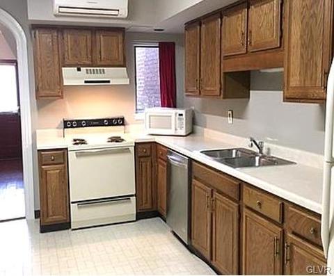 95 E Broad, Bethlehem, PA 18018 photo 11