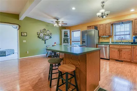 542 Bauer Rd, Bath, PA 18014 photo 12
