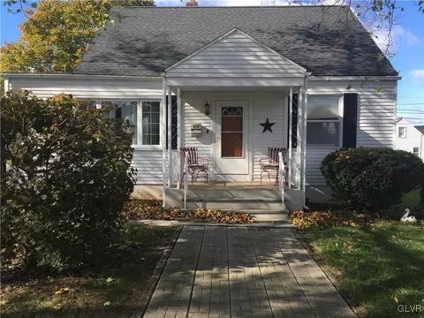 426 Birch Rd, Hellertown, PA 18055 photo 3
