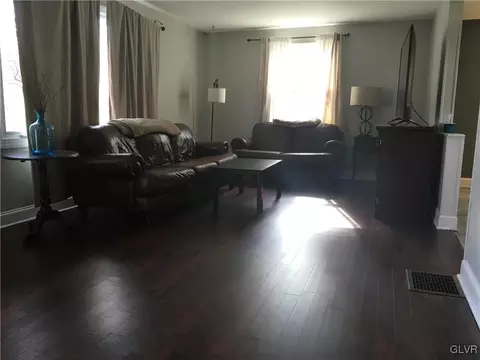 426 Birch Rd, Hellertown, PA 18055 photo 6