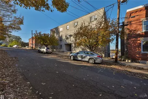 715 E 7th St, Bethlehem, PA 18015 photo 5