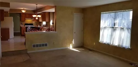419 Augusta Dr E, Sinking Spring, PA 19608 photo 12