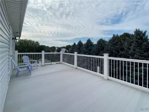 3340 Eileen Ct, Bethlehem, PA 18020 photo 13