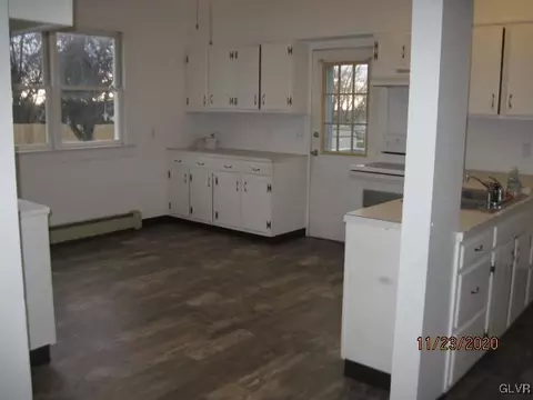 6475 Sullivan Trl, Wind Gap, PA 18091 photo 8
