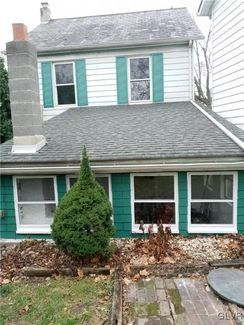 223 E Main St, Bath, PA 18014 photo 34
