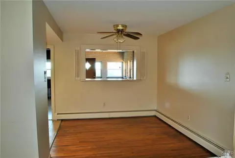 250 E Northampton St, Bath, PA 18014 photo 7