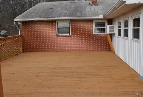 250 E Northampton St, Bath, PA 18014 photo 33