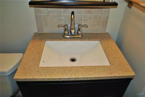 250 E Northampton St, Bath, PA 18014 photo 31
