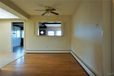 250 E Northampton St, Bath, PA 18014 photo 8