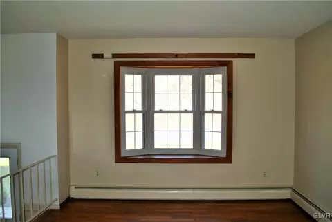 250 E Northampton St, Bath, PA 18014 photo 6