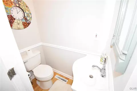 501 E North St, Bethlehem, PA 18018 photo 14