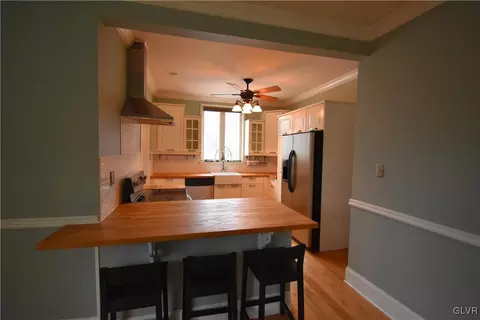 501 E North St, Bethlehem, PA 18018 photo 7