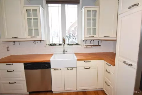 501 E North St, Bethlehem, PA 18018 photo 11