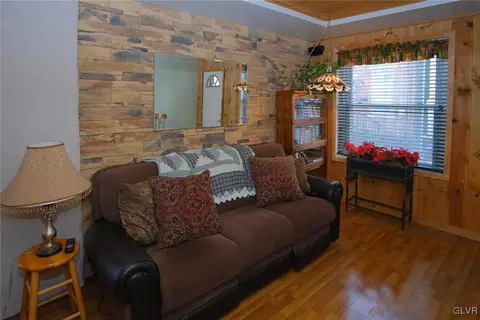 231 E Raspberry St, Bethlehem, PA 18018 photo 5