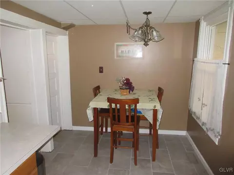 433 E Laurel St, Bethlehem, PA 18018 photo 13