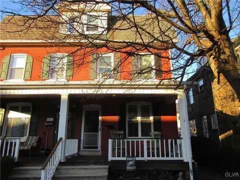 433 E Laurel St, Bethlehem, PA 18018 photo 2