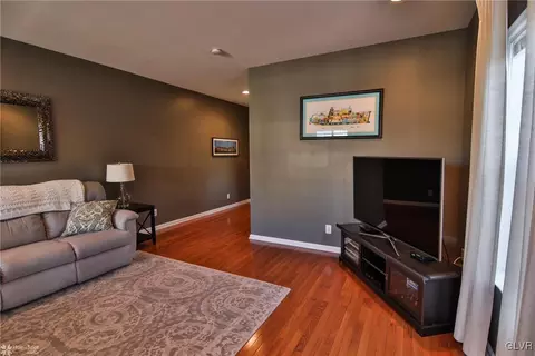 246 E Union Blvd, Bethlehem, PA 18018 photo 7
