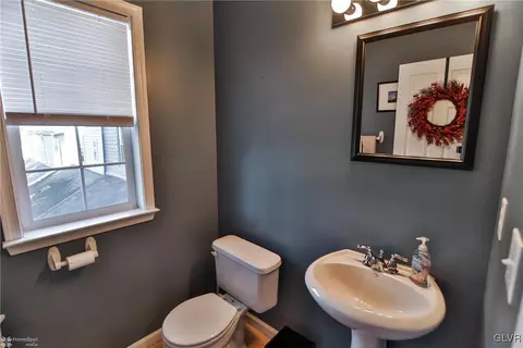 246 E Union Blvd, Bethlehem, PA 18018 photo 12
