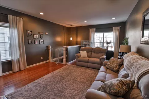 246 E Union Blvd, Bethlehem, PA 18018 photo 9
