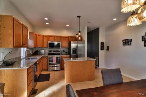 246 E Union Blvd, Bethlehem, PA 18018 photo 16