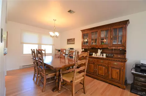 2178 E Best Rd, Bath, PA 18014 photo 6