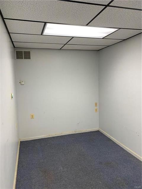 125 E 3rd St, Bethlehem, PA 18015 photo 4