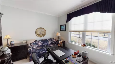 1012 Resolution Dr, Bethlehem, PA 18017 photo 5