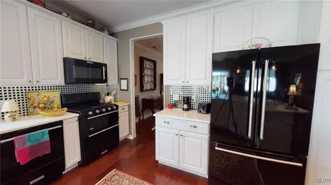 1012 Resolution Dr, Bethlehem, PA 18017 photo 31