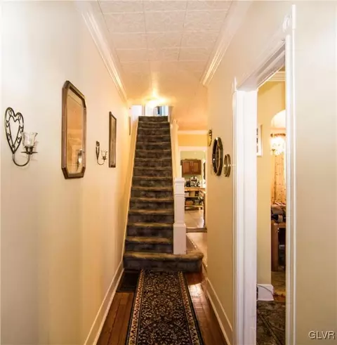 1218 E 3rd St, Bethlehem, PA 18015 photo 2