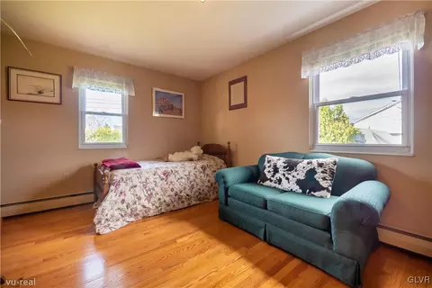 1 E Pine St, Emmaus, PA 18049 photo 11