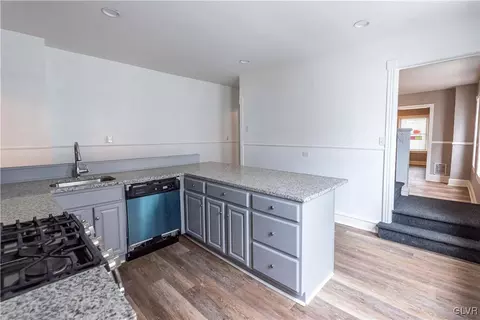328 E Goepp St, Bethlehem, PA 18018 photo 10