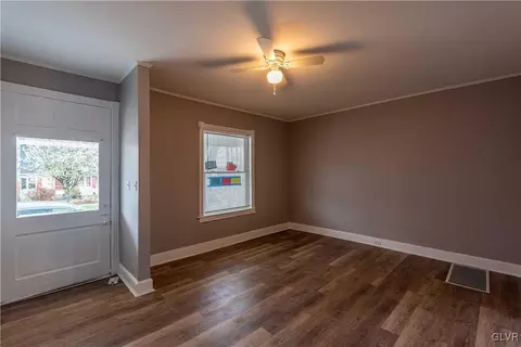 328 E Goepp St, Bethlehem, PA 18018 photo 3