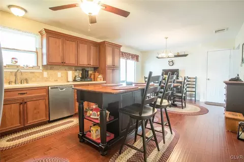511 Independence Ave, Bath, PA 18014 photo 7