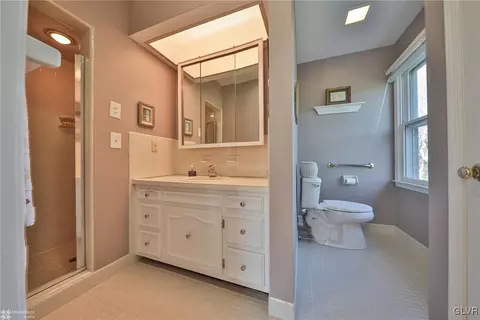 1814 Apple Tree Ln E, Bethlehem, PA 18015 photo 27