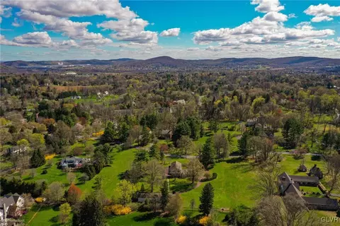 1814 Apple Tree Ln E, Bethlehem, PA 18015 photo 38