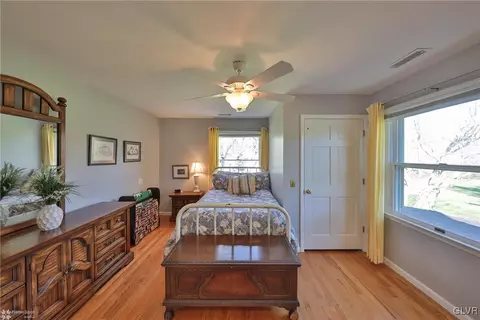 1814 Apple Tree Ln E, Bethlehem, PA 18015 photo 31