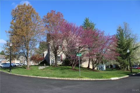 1909 Pine Ct, Hellertown, PA 18055 photo 25
