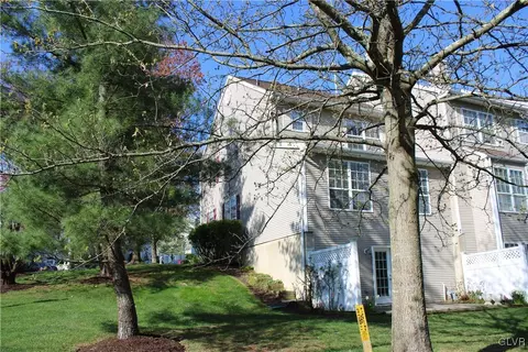 1909 Pine Ct, Hellertown, PA 18055 photo 22