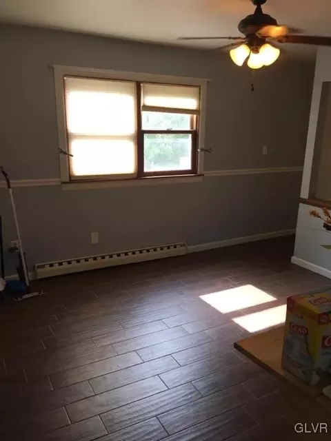 122 Old Forge Dr, Bath, PA 18014 photo 6