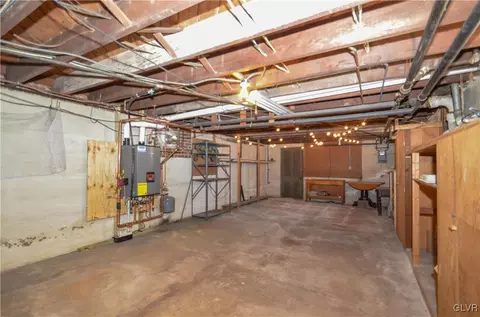 330 E Washington Ave, Bethlehem, PA 18018 photo 18