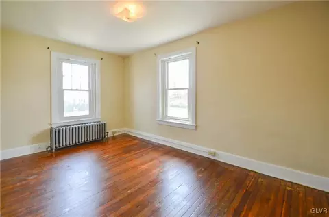 330 E Washington Ave, Bethlehem, PA 18018 photo 11
