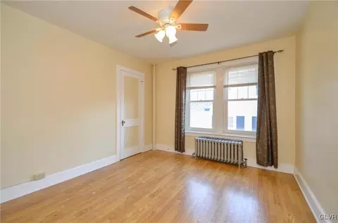 330 E Washington Ave, Bethlehem, PA 18018 photo 12