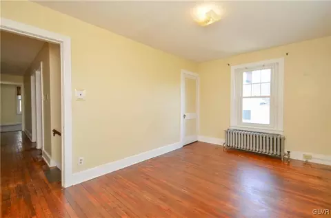 330 E Washington Ave, Bethlehem, PA 18018 photo 10