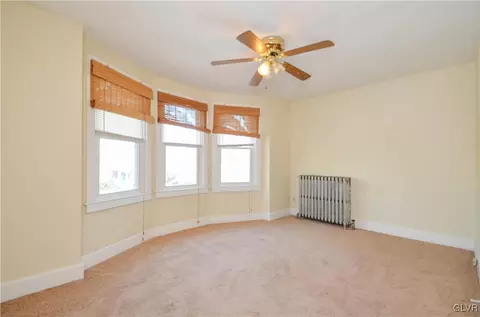 330 E Washington Ave, Bethlehem, PA 18018 photo 8