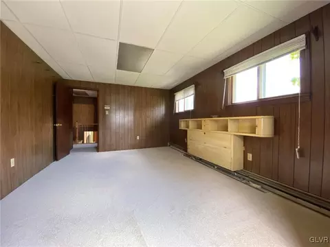 2489 Scenic Dr, Bath, PA 18014 photo 23