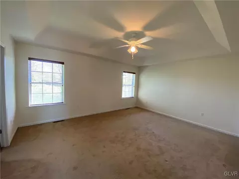 2760 Maefield Rd, Bath, PA 18014 photo 12