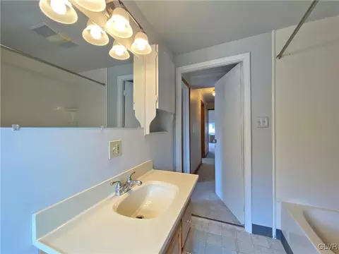 328 Wall St, Bethlehem, PA 18018 photo 29
