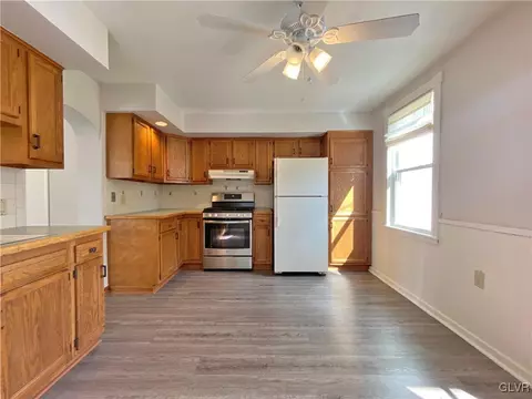 328 Wall St, Bethlehem, PA 18018 photo 15