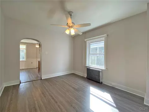 328 Wall St, Bethlehem, PA 18018 photo 11