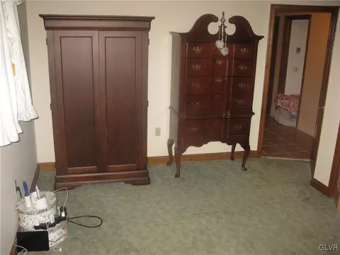 616 S Summit Rd, Bath, PA 18014 photo 19